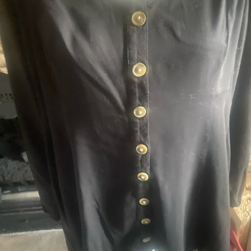 TORRID-BLACK BUTTON FRONT BLOUSE - Picture 4 of 8